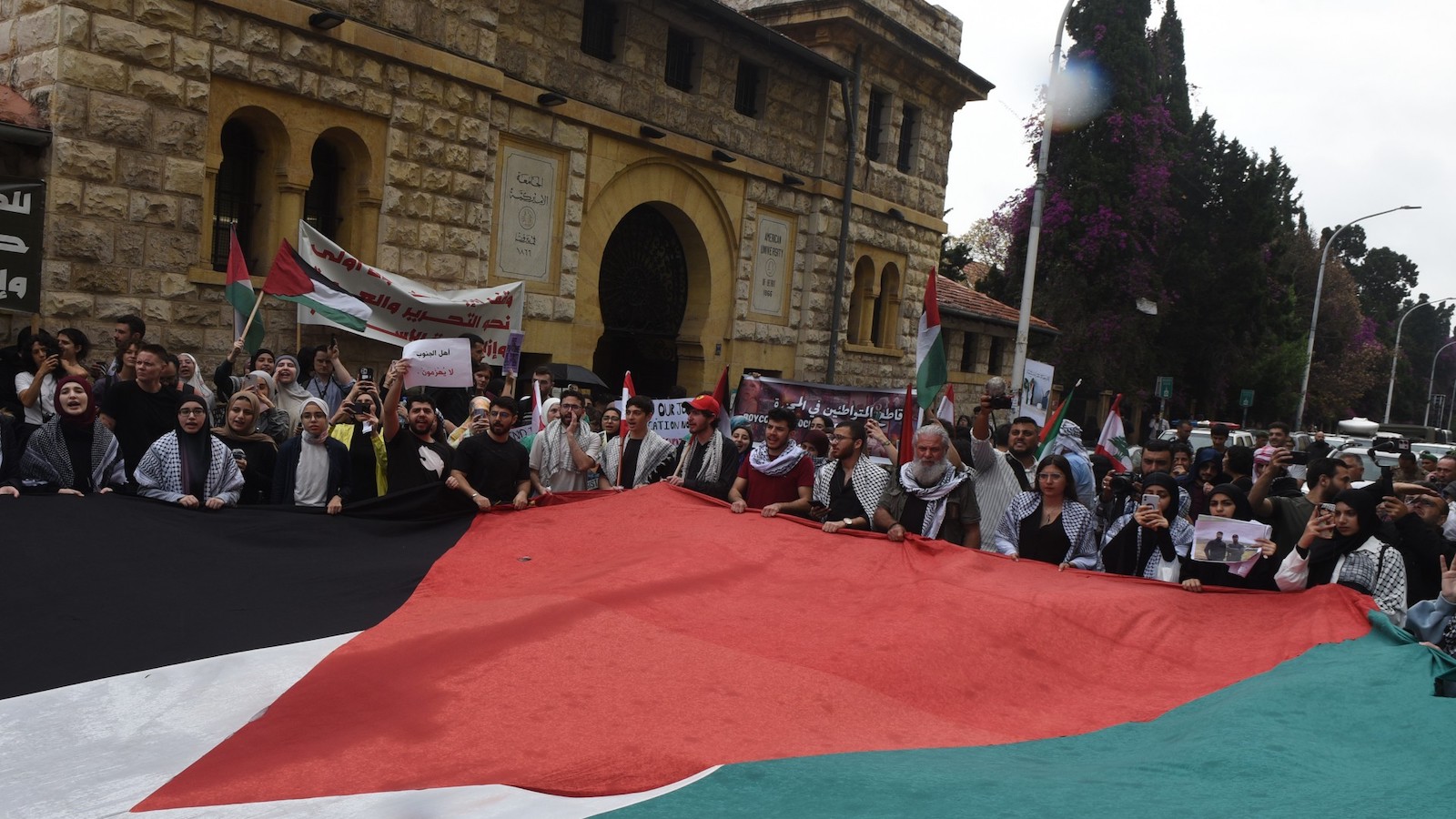 طلاب لبنان يؤازرون طلاب أميركا: فلسطين توحّد العناوين