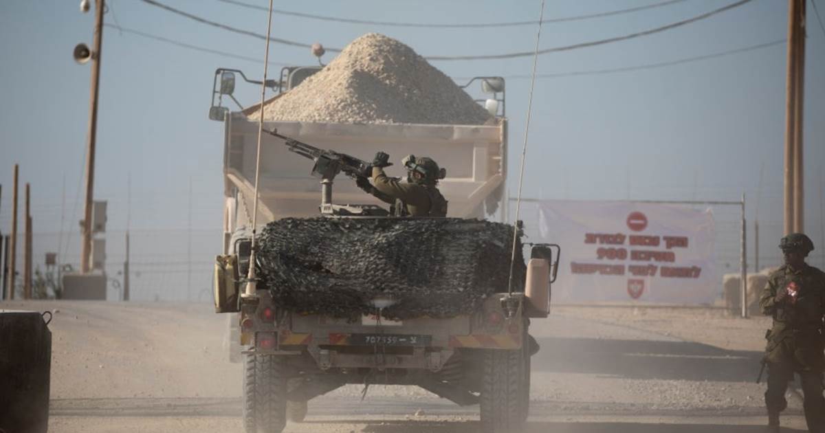 الجيش الإسرائيلي يبني مواقع شبه دائمة.. في قطاع غزة