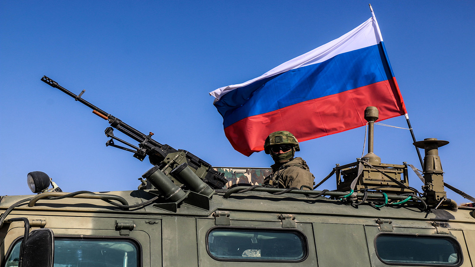 روسيا تعزز نفوذها في البادية السورية..والحرس الثوري يرد