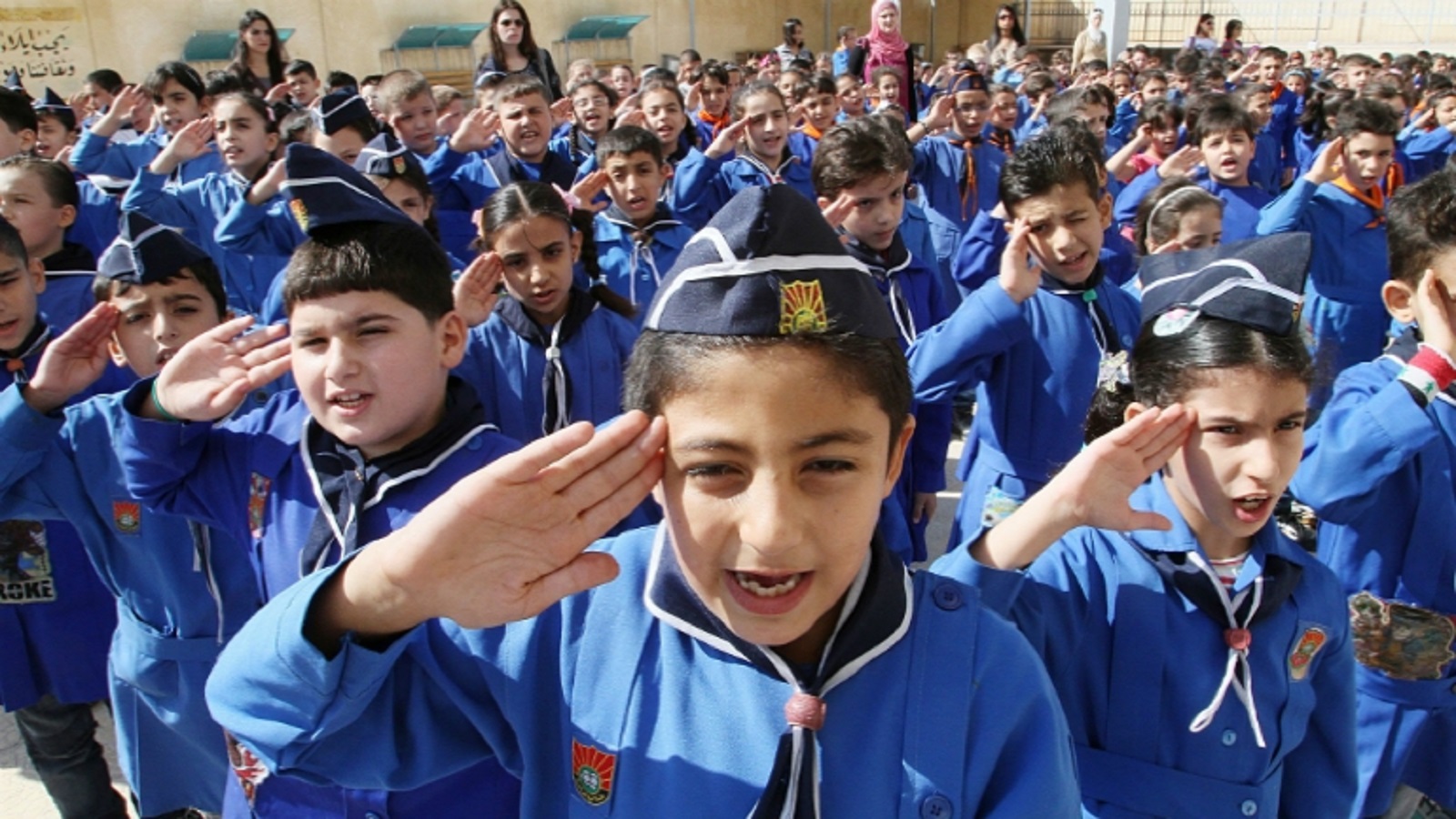 التربية العسكرية تعود لمدارس سوريا...من أجل "تخفيف ميوعة الشباب"