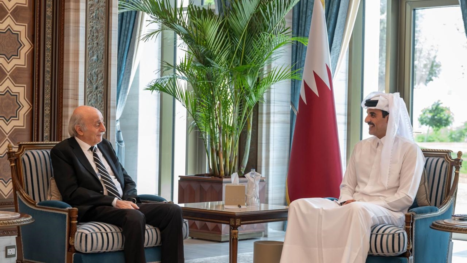 أمير قطر يستقبل جنبلاط: تثمين للدور القطري فلسطينياً ولبنانياً
