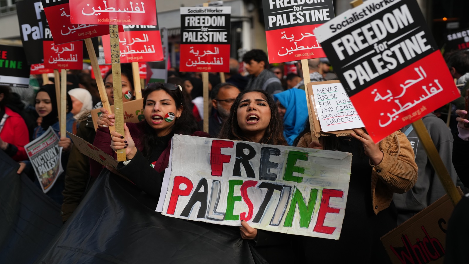 عشرات التظاهرات حول العالم..تنديداً باستمرار العدوان على قطاع غزة